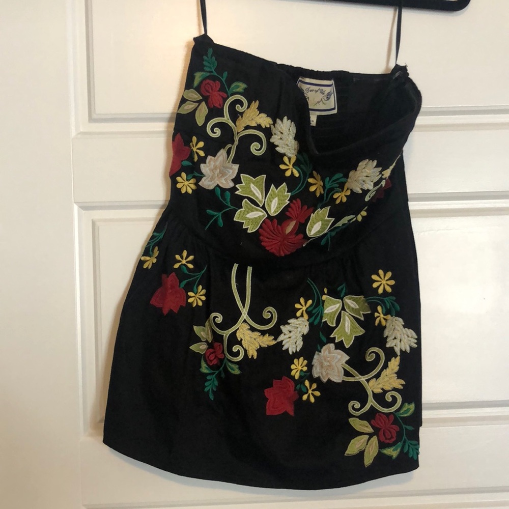 Anthropologie strapless top, size 4